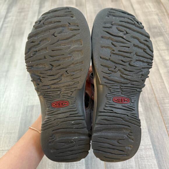 KEEN Whisper Sandals Womens 9.5 Pink Strappy Hiking Camping Outdoor Waterproof - Picture 10 of 13